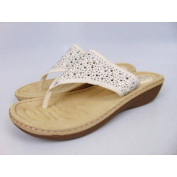 Cliffs By White Mountain Calling Low Wedge Sandals, Women's Size 7/8 Med, White - Picture 5 of 6